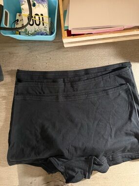 Quince Organic Cotton Intimates Bundle (3) NWOT | Boyshort Briefs | Size M